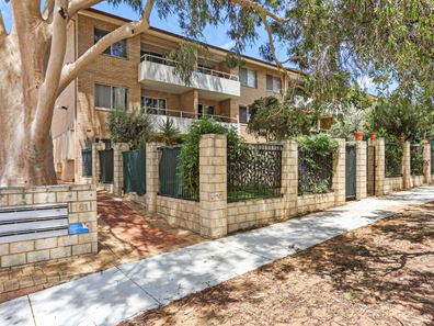 2/161 Holland Street, Fremantle WA 6160