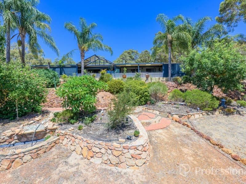 74 Hart Drive, Chittering