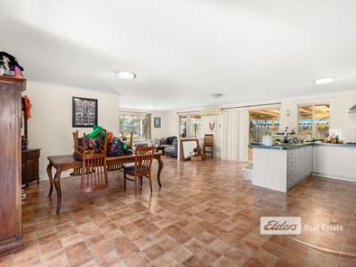 4 Clematis  Lane, Glen Iris WA 6230
