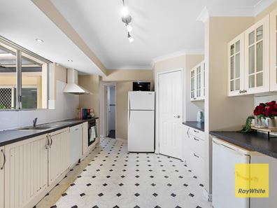 26 Crossford Street, Thornlie WA 6108