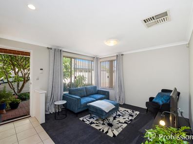 3/6 Johnson Street, Redcliffe WA 6104
