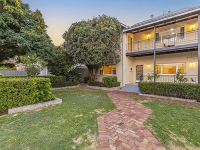 7 St Columbas Avenue, Wembley WA 6014