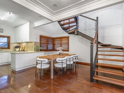 7 St Columbas Avenue, Wembley WA 6014