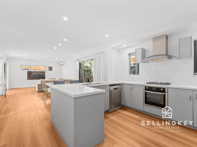 3/26 CHURCHILL GREEN, Canning Vale WA 6155