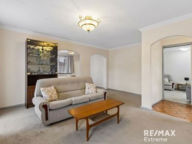 2 Nannatee Way, Wanneroo WA 6065