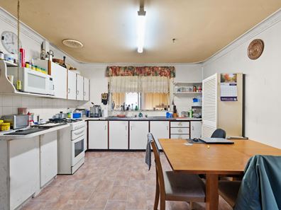 6 Eacott Street, Mandurah WA 6210