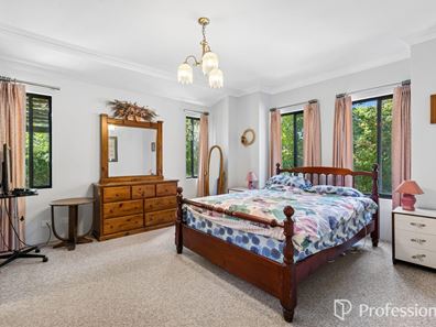 56 Nelson Street, Bedfordale WA 6112
