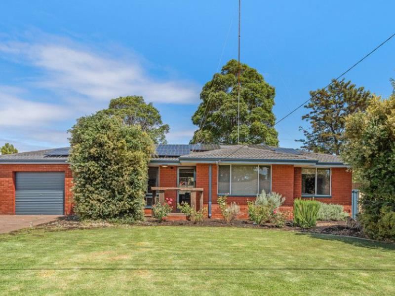 13 Kinkella Drive, Carey Park