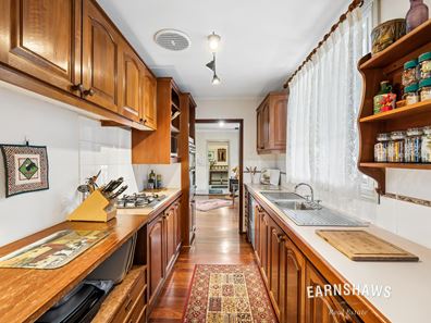 67 Hartung Street, Mundaring WA 6073