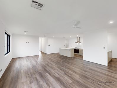 4 Coronado Way, Madora Bay WA 6210