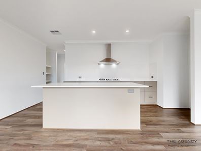 4 Coronado Way, Madora Bay WA 6210