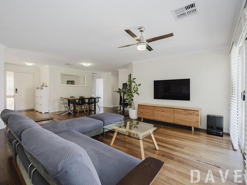 15 Fernwood Square, Padbury