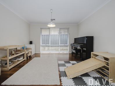 15 Fernwood Square, Padbury WA 6025