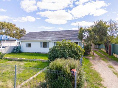 17 Yalbaroo Road, Northam WA 6401