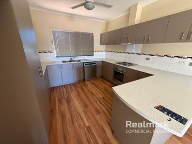 8 Kalamina Vista, Newman WA 6753