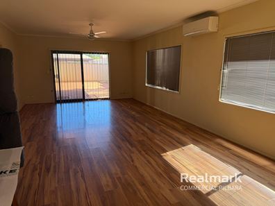 8 Kalamina Vista, Newman WA 6753