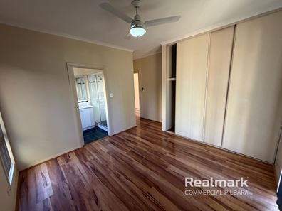 8 Kalamina Vista, Newman WA 6753