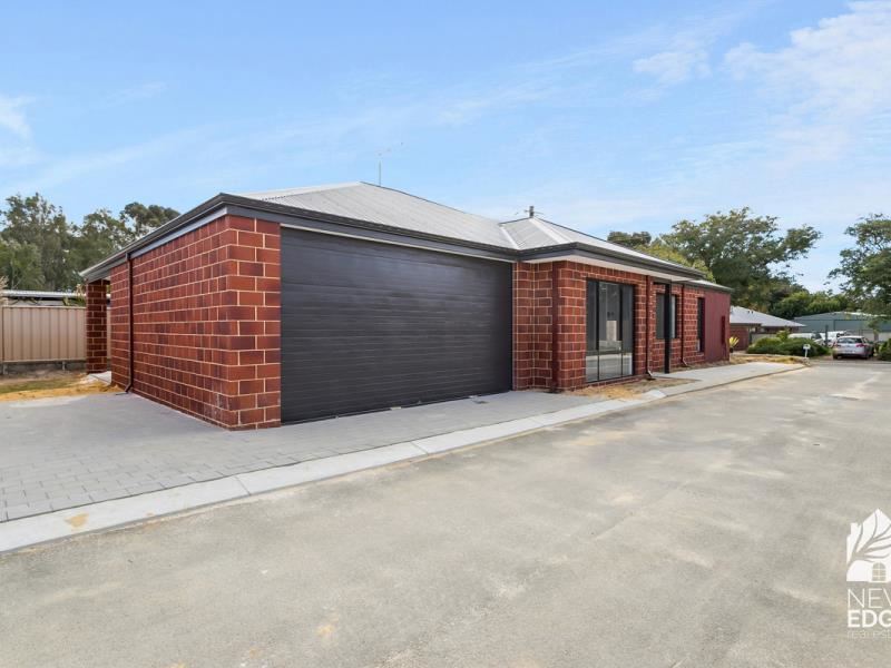 4A/18 Christina Street, Hazelmere WA 6055
