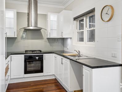 28 Bawdan St, Willagee WA 6156