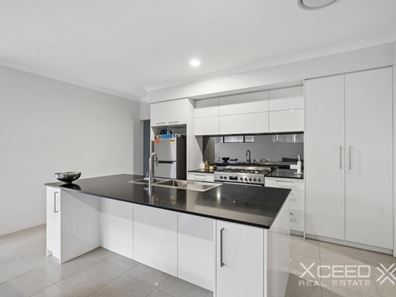 20 Dynasty Way, Forrestdale WA 6112