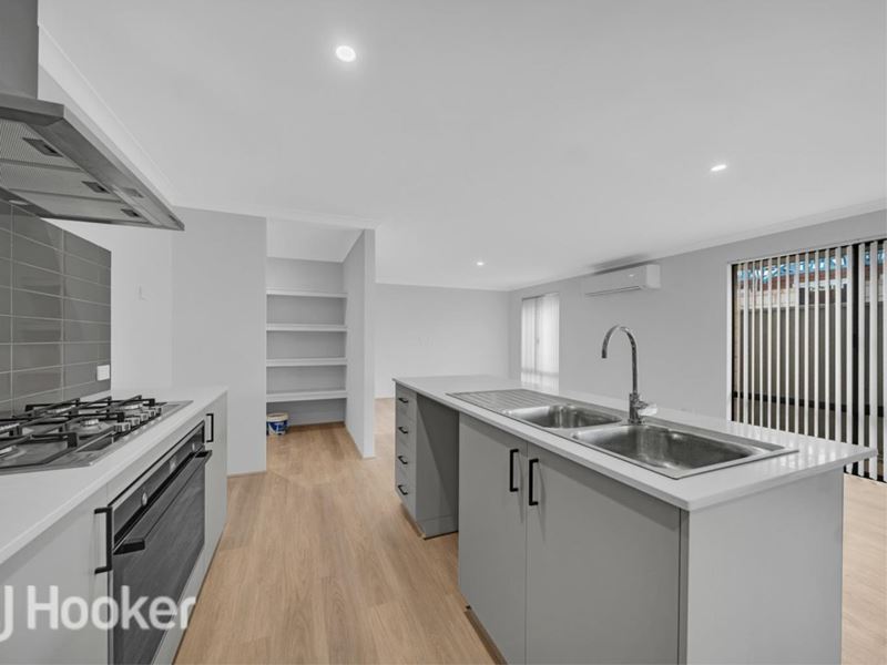 12 Leggatt Street, Eglinton