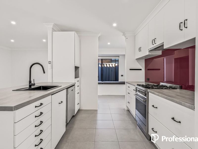 21 Barrallier Circle, Mirrabooka