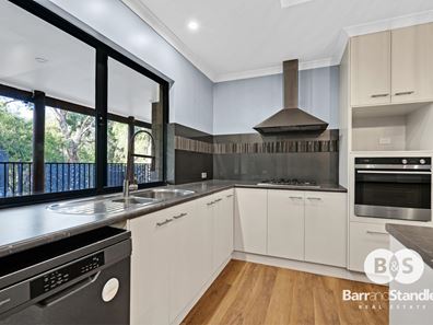 9 Isaac Court, Millbridge WA 6232