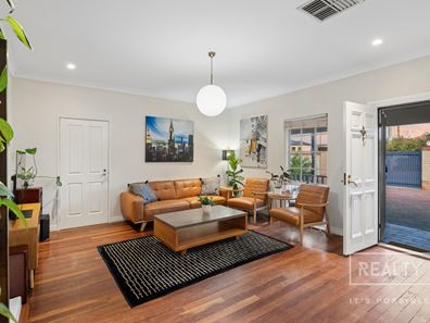 220 Newborough Street, Karrinyup WA 6018