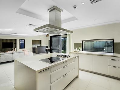4 Verona Street, Stirling WA 6021