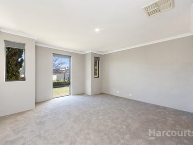3 Myalla Pass, Lakelands WA 6180