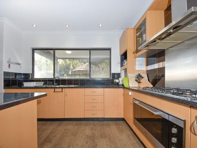 7 Blyth Close, Warnbro WA 6169
