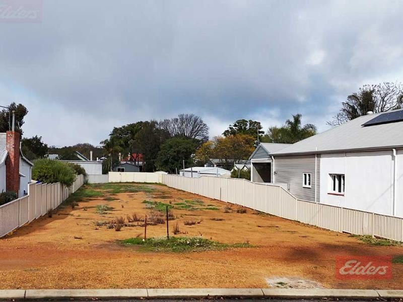 19 Falcon Street, Narrogin WA 6312