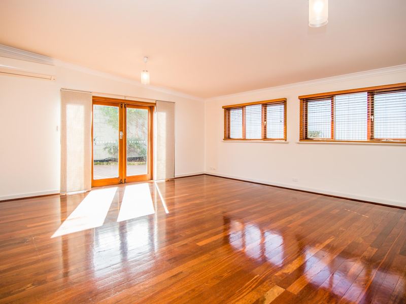 6 Newmarket Street, Beaconsfield WA 6162