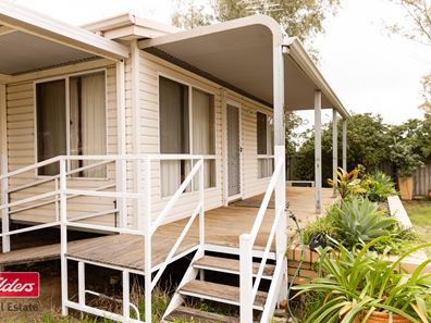 102 Bates Street, Merredin WA 6415