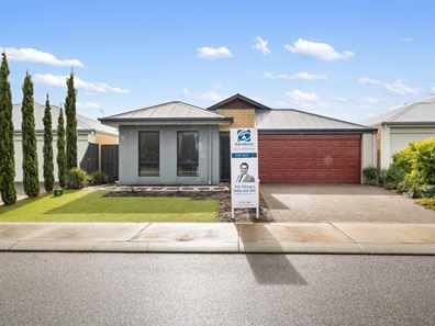 38 Courbette Way, The Vines WA 6069