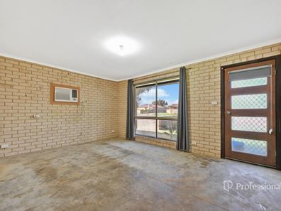 4 Levett Road, Walkaway WA 6528