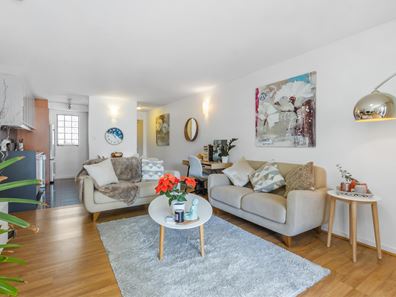 34/11 Tanunda Drive, Rivervale WA 6103