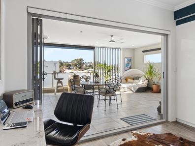 6/39 Deanmore Road, Scarborough WA 6019