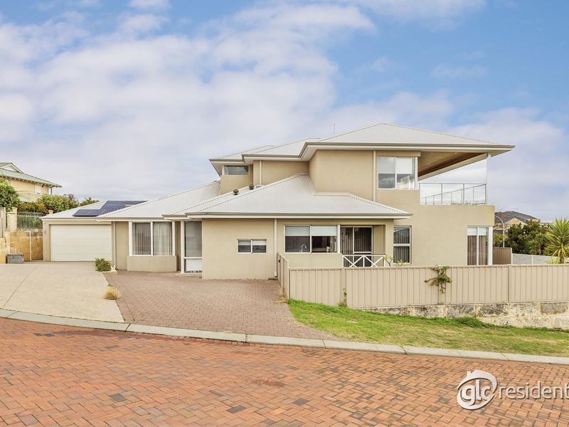 2 The Cove, Coogee WA 6166