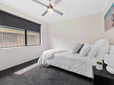 Room/2  13 Bottlenose Circuit, Waikiki WA 6169