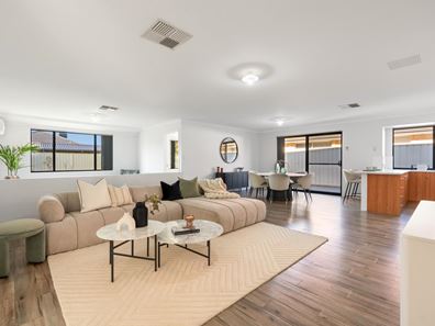 17 Kerrison Parade, Seville Grove WA 6112