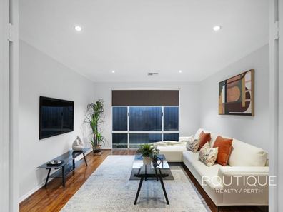 6 Ephrussi Way, Landsdale WA 6065