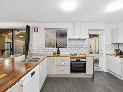 19/170 Labouchere Road, Como WA 6152