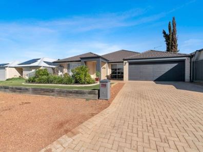 4 Helena Way, Pinjarra WA 6208