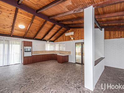 27 Blue Gum  Place, Midvale WA 6056