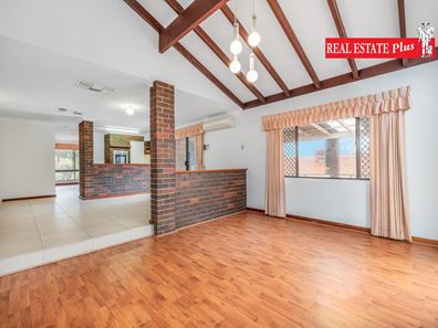 43 Chartwell Way, Swan View WA 6056