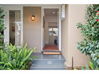 99 Kitchener Road, Alfred Cove WA 6154