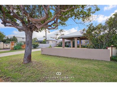 99 Kitchener Road, Alfred Cove WA 6154