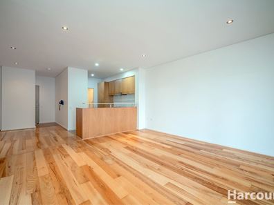 15/10 Roebuck Drive, Salter Point WA 6152