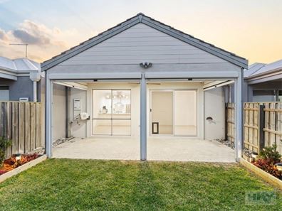 5/2 Woodstock Green, Ellenbrook WA 6069